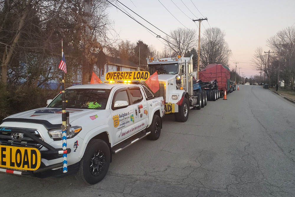 The Benefits of Getting Professional Escorts: How Hiring a CEVO and CSE Team Can Make Your Transport Route Easy and Stress-Free