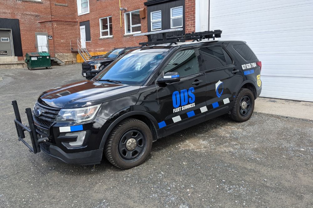 Safeguarding Oversized Loads: The Role of Pilot Car Services in Transportation