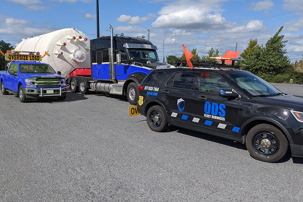 Pilot Car Requirements for Different Types of Loads: Heavy Equipment, Machinery, and More in the United States and Canada